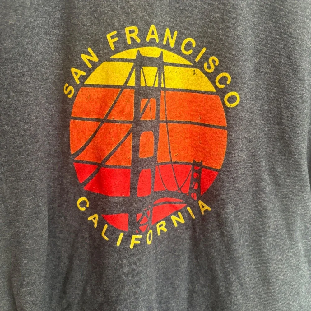Port & Company San Francisco Golden Gate Bridge Youth Large T-Shirt Heather Grey